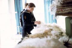 04_buying_sheepskins_Thorshavn_Faroes_April1970