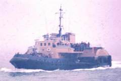 10_Paddle_tug_for_families_Portsmouth_25Feb1972