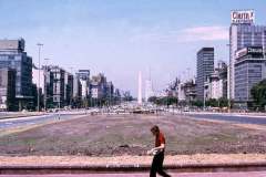 35_Buenos_Aires_Worlds_widest_avenue_Jan1972