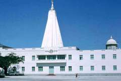 35_Hoop_boy__temple_Mombasa_Sept1971