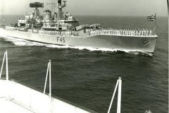 hms_minerva_02-med